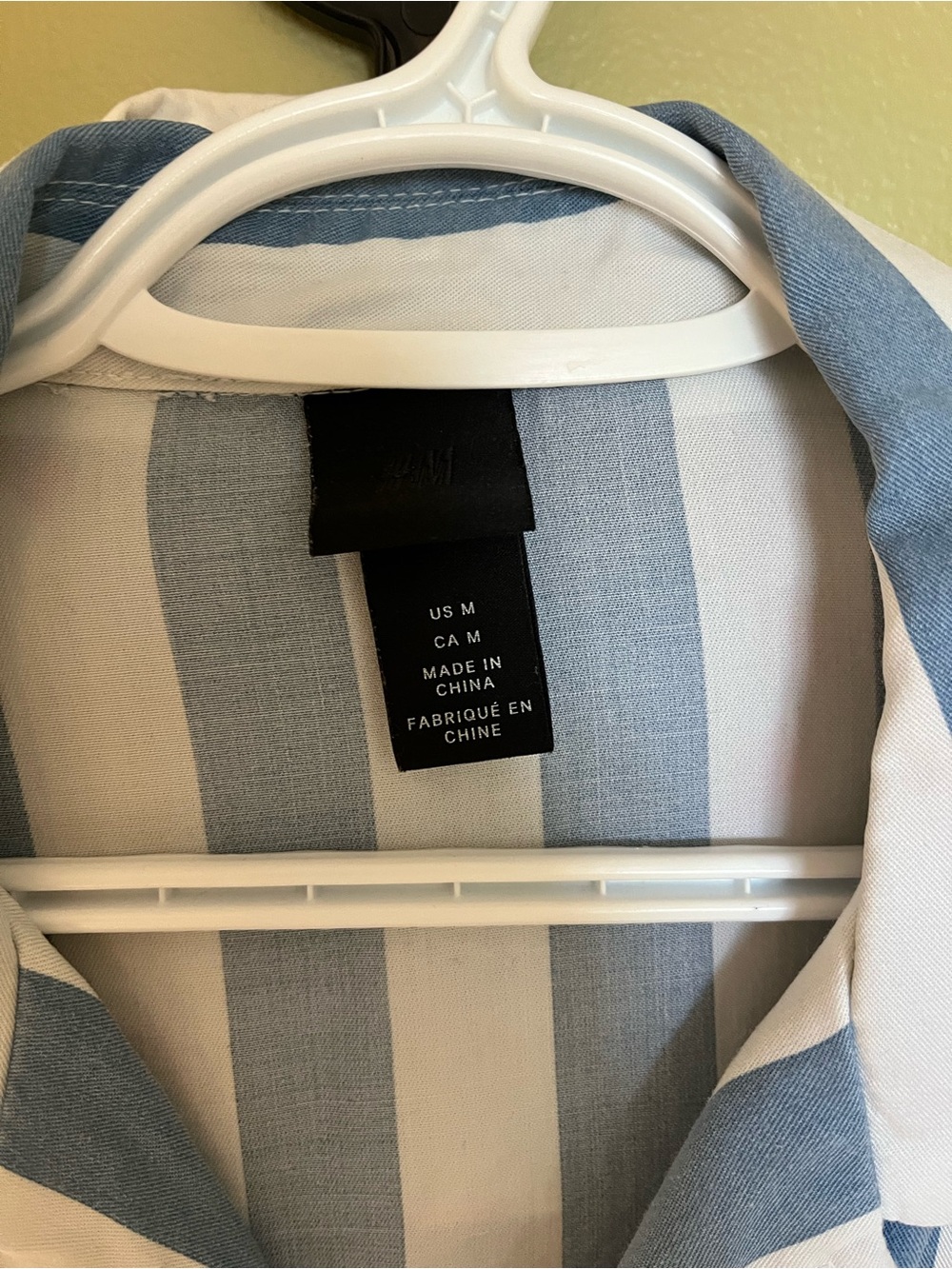 Short sleeve button down bundle - Picture 4 of 6